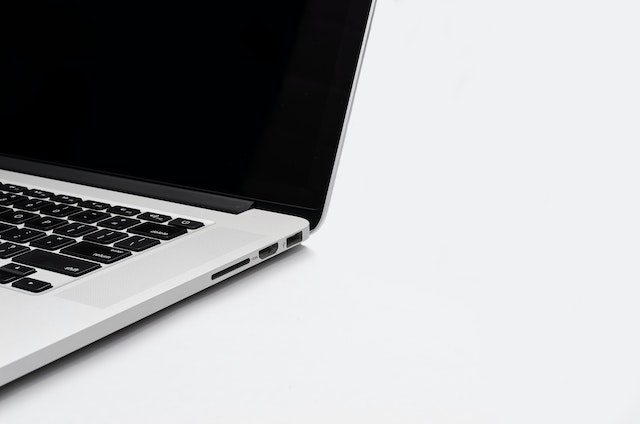 Refurbished laptop kopen: waar moet je op letten?